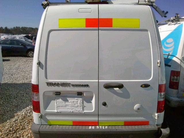 NM0LS7AN7AT008989 - 2010 FORD TRANSIT CO WHITE photo 9