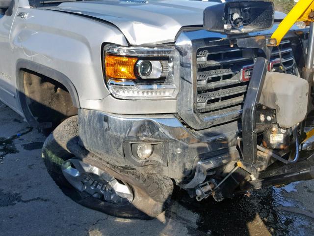 1GT42XE87GF134529 - 2016 GMC SIERRA K35 SILVER photo 9