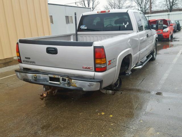 2GTEK19ZX71101066 - 2007 GMC NEW SIERRA SILVER photo 4