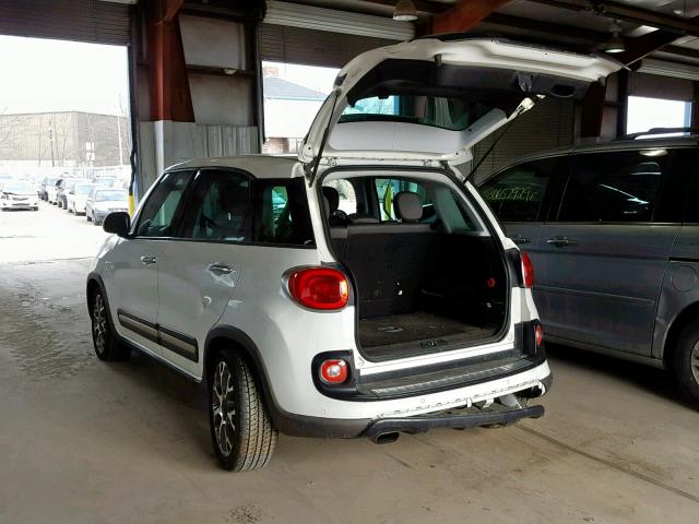 ZFBCFADH3EZ021612 - 2014 FIAT 500L TREKK WHITE photo 3