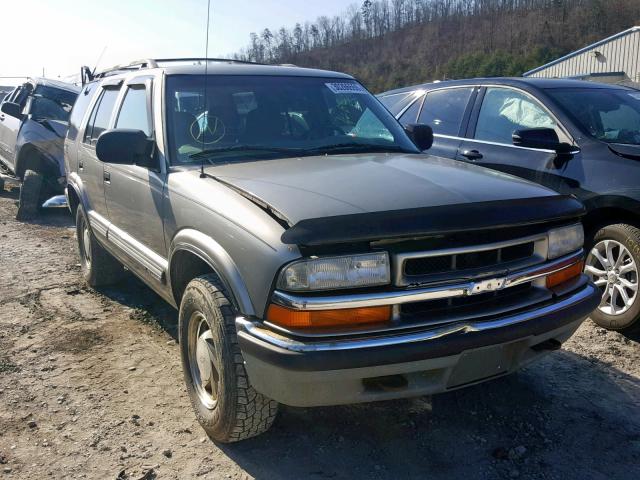 1GNDT13W2Y2360957 - 2000 CHEVROLET BLAZER BEIGE photo 1