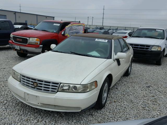 1G6KS54Y7YU137458 - 2000 CADILLAC SEVILLE SL WHITE photo 2