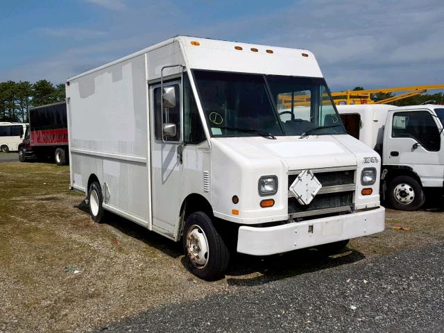 4UZA4FF45YCF81509 - 2000 FREIGHTLINER CHASSIS M WHITE photo 1