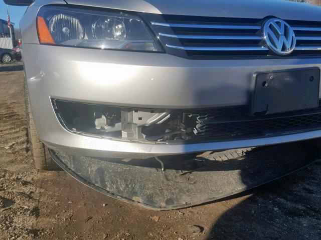 1VWAP7A30DC149754 - 2013 VOLKSWAGEN PASSAT S SILVER photo 9