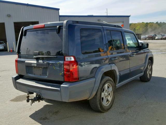1J8HH48K28C114979 - 2008 JEEP COMMANDER GRAY photo 4