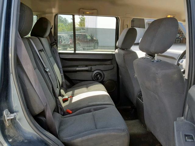 1J8HH48K28C114979 - 2008 JEEP COMMANDER GRAY photo 6