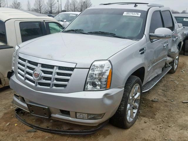 3GYT4LEF2BG372870 - 2011 CADILLAC ESCALADE E SILVER photo 2