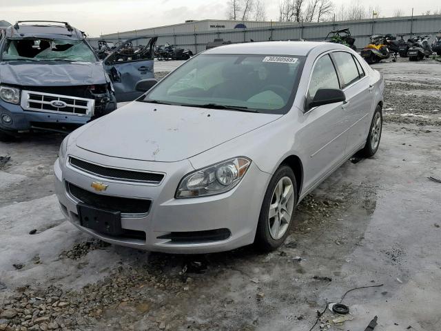 1G1ZB5EB0AF318670 - 2010 CHEVROLET MALIBU LS SILVER photo 2