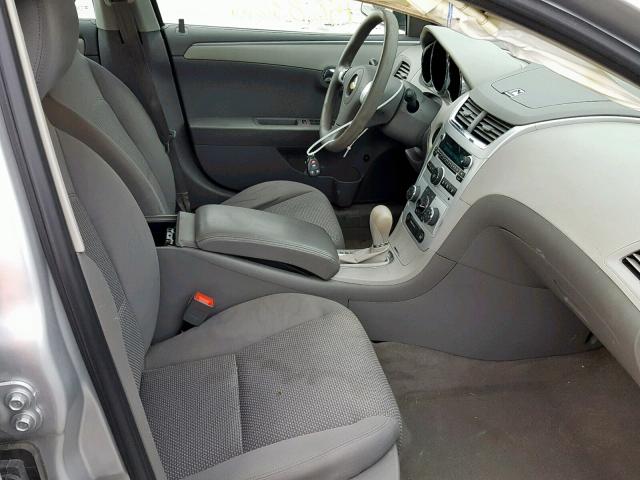 1G1ZB5EB0AF318670 - 2010 CHEVROLET MALIBU LS SILVER photo 5