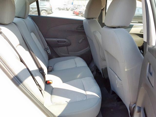 1G1JB5SH8H4178573 - 2017 CHEVROLET SONIC LS WHITE photo 6