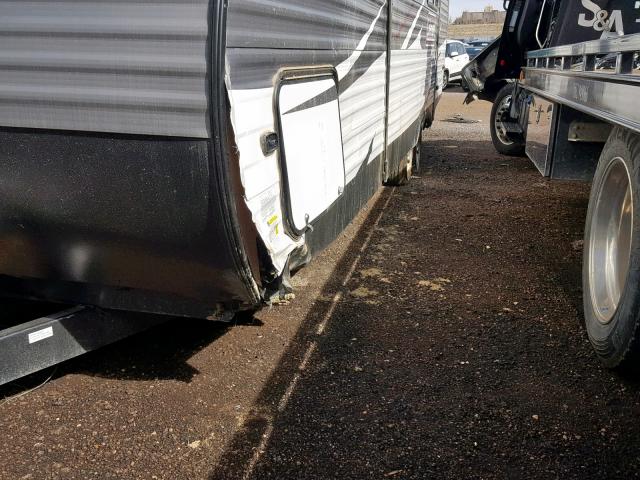 4YDT26225JH940352 - 2018 KYRV TRAILER WHITE photo 9