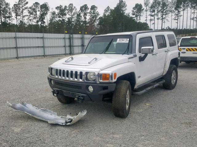 5GTDN136468323186 - 2006 HUMMER H3 WHITE photo 2