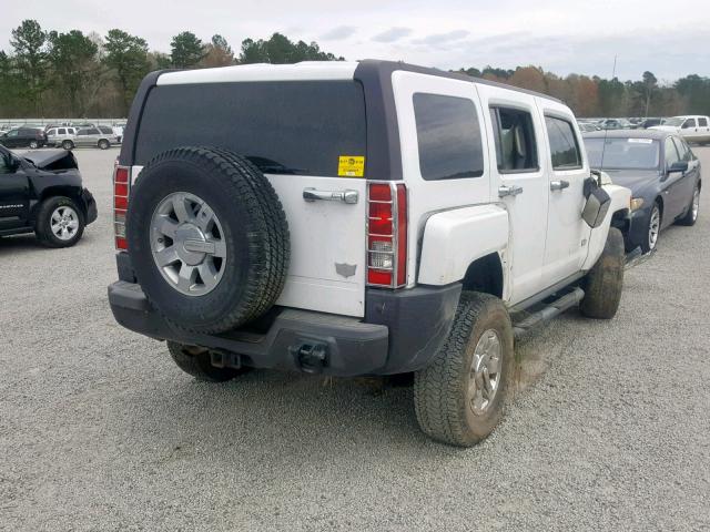 5GTDN136468323186 - 2006 HUMMER H3 WHITE photo 4