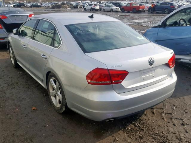 1VWBT7A31EC048806 - 2014 VOLKSWAGEN PASSAT SE SILVER photo 3