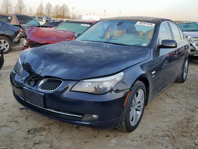 WBANV13539C154103 - 2009 BMW 528 XI BLUE photo 2