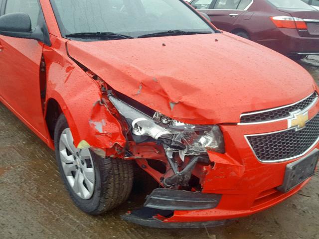 1G1PB5SH6E7457735 - 2014 CHEVROLET CRUZE LS RED photo 9