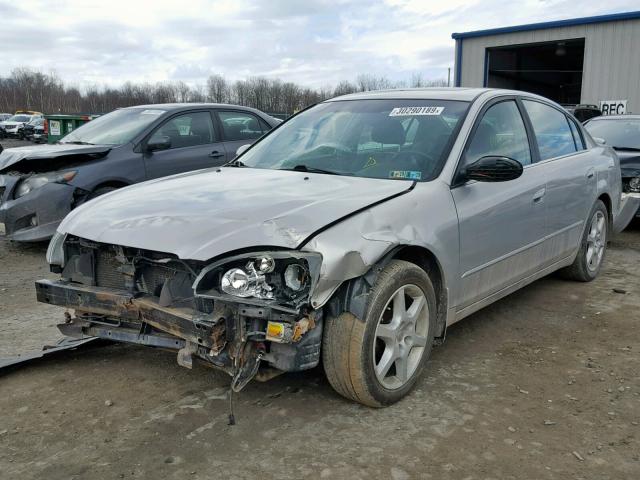 1N4BL11E62C702489 - 2002 NISSAN ALTIMA SE SILVER photo 2