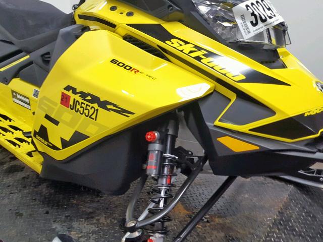 2BPSMWJA7JV000468 - 2018 SKI DOO MXZ YELLOW photo 18