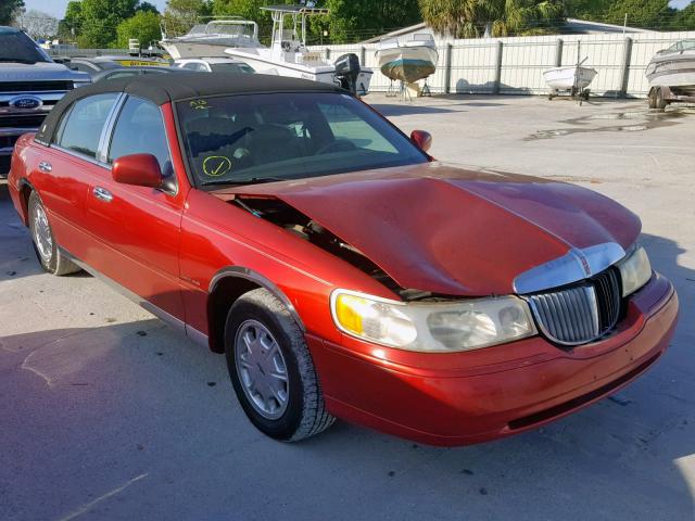 1LNFM82W2WY698227 - 1998 LINCOLN TOWN CAR S RED photo 1