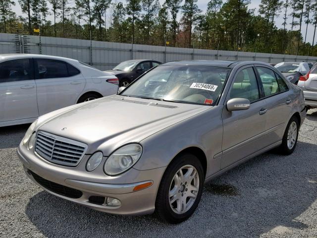 WDBUF65J14A579194 - 2004 MERCEDES-BENZ E 320 GRAY photo 2