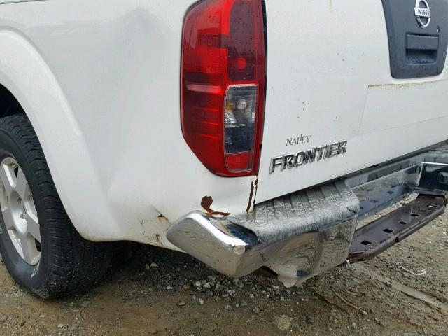 1N6AD09U47C406383 - 2007 NISSAN FRONTIER C WHITE photo 9