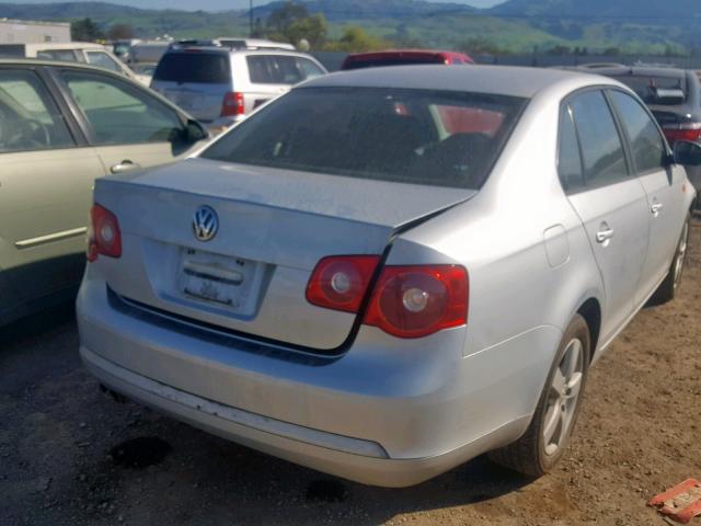 3VWPG71K26M654424 - 2006 VOLKSWAGEN JETTA VALU SILVER photo 4