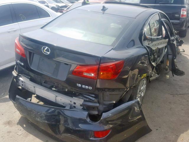 JTHBK262775035993 - 2007 LEXUS IS 250 GRAY photo 4