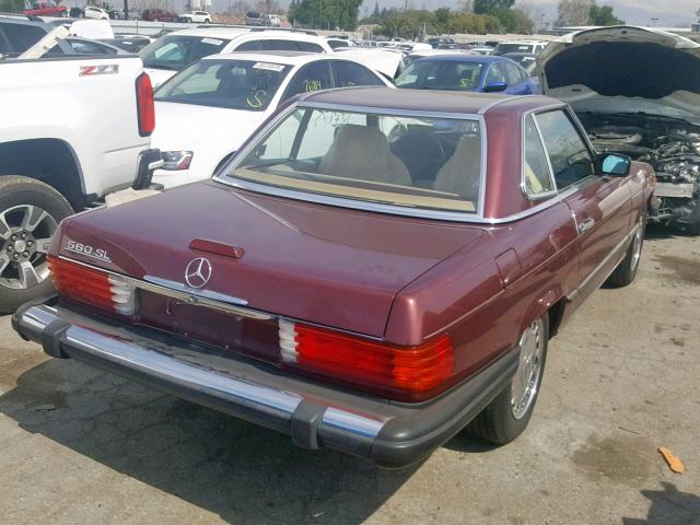 WDBBA48D7JA079312 - 1988 MERCEDES-BENZ 560 SL BROWN photo 4