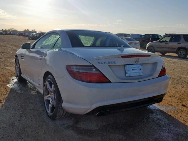 WDDPK4HA3DF060408 - 2013 MERCEDES-BENZ SLK 250 WHITE photo 3