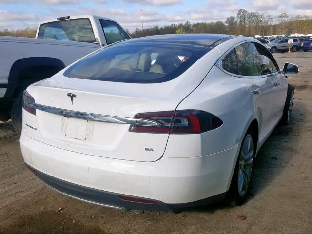 5YJSA1CN7DFP26738 - 2013 TESLA MODEL S WHITE photo 4