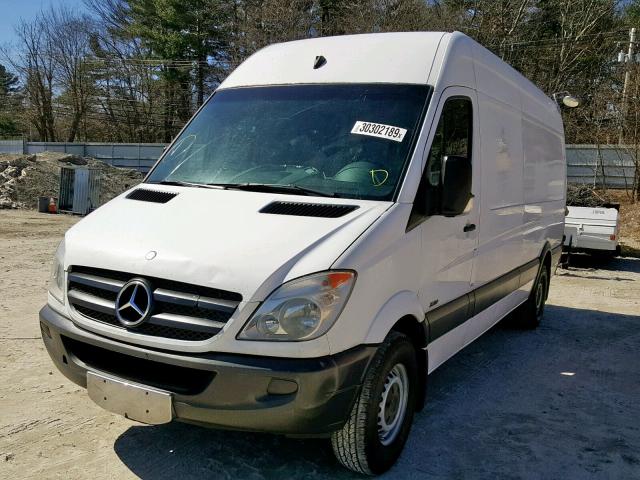 WD3PE8CC5D5758956 - 2013 MERCEDES-BENZ SPRINTER 2 WHITE photo 2