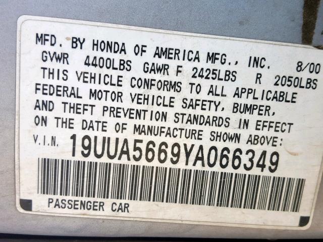 19UUA5669YA066349 - 2000 ACURA 3.2TL SILVER photo 10