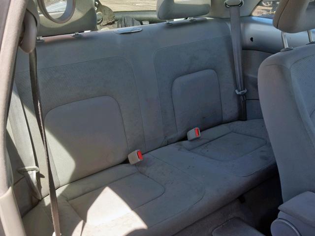 3VWCA21C8YM497898 - 2000 VOLKSWAGEN NEW BEETLE Gümüş foto 6