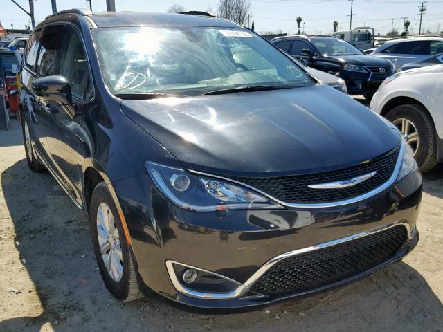 2C4RC1BG3JR142963 - 2018 CHRYSLER PACIFICA T BLACK photo 1