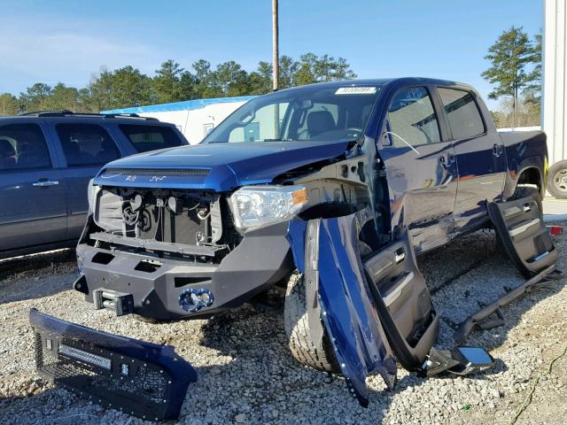 5TFAW5F10EX405869 - 2014 TOYOTA TUNDRA CRE BLUE photo 2