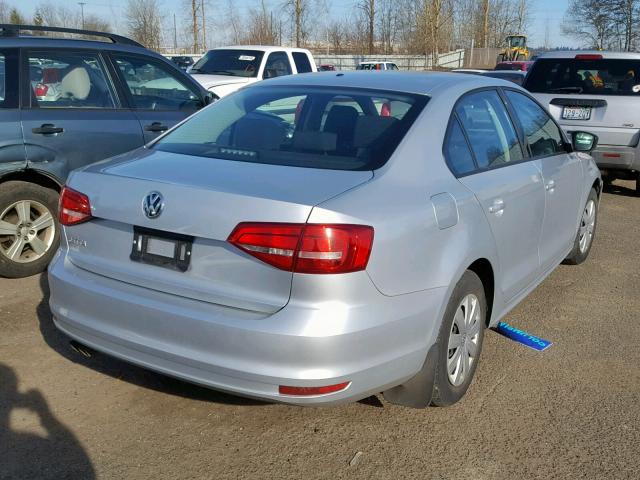 3VW2K7AJ5FM303734 - 2015 VOLKSWAGEN JETTA BASE SILVER photo 4