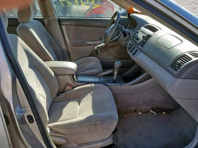 JTDBE32K120128955 - 2002 TOYOTA CAMRY LE GOLD photo 5