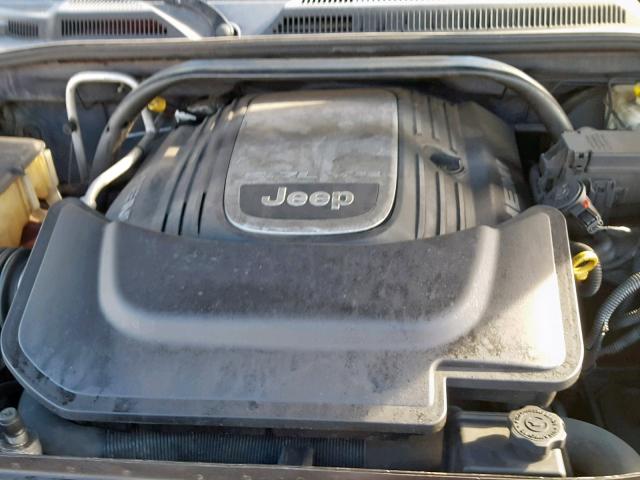 1J8HG58277C530193 - 2007 JEEP COMMANDER RED photo 7