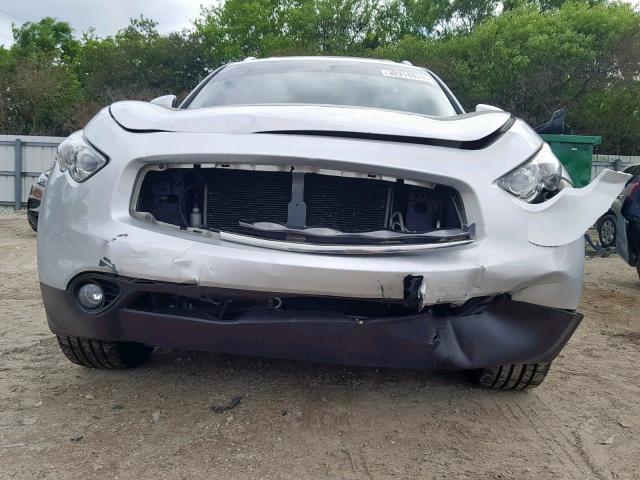 JNRAS18W79M158516 - 2009 INFINITI FX35 SILVER photo 9