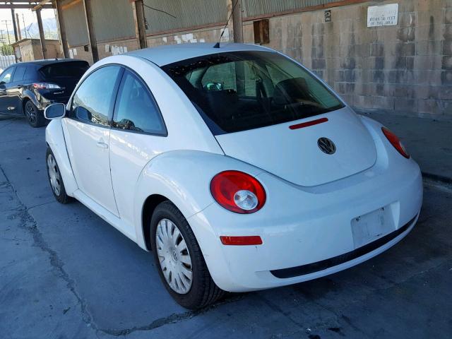 3VWPG3AG0AM007887 - 2010 VOLKSWAGEN NEW BEETLE თეთრი ფოტო 3