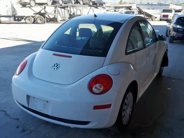 3VWPG3AG0AM007887 - 2010 VOLKSWAGEN NEW BEETLE თეთრი ფოტო 4
