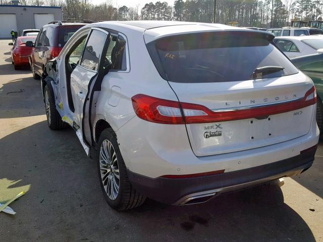 2LMTJ8LR3GBL56146 - 2016 LINCOLN MKX RESERV WHITE photo 3