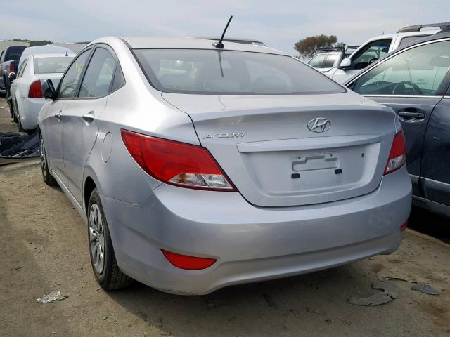 KMHCT4AE7GU105123 - 2016 HYUNDAI ACCENT SE SILVER photo 3