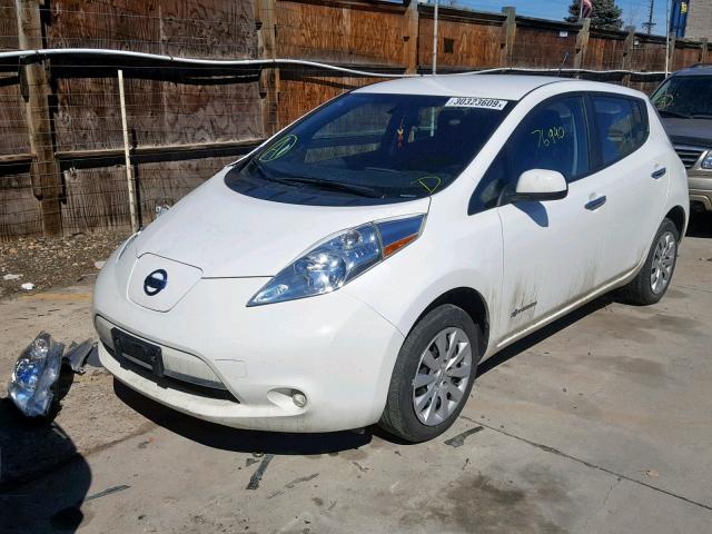 1N4AZ0CP0DC410391 - 2013 NISSAN LEAF S WHITE photo 2