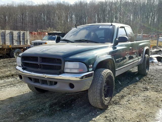 1B7GG22Y7XS268003 - 1999 DODGE DAKOTA GREEN photo 2