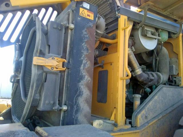 L70EV61072 - 1999 VOLVO L70E YELLOW photo 5