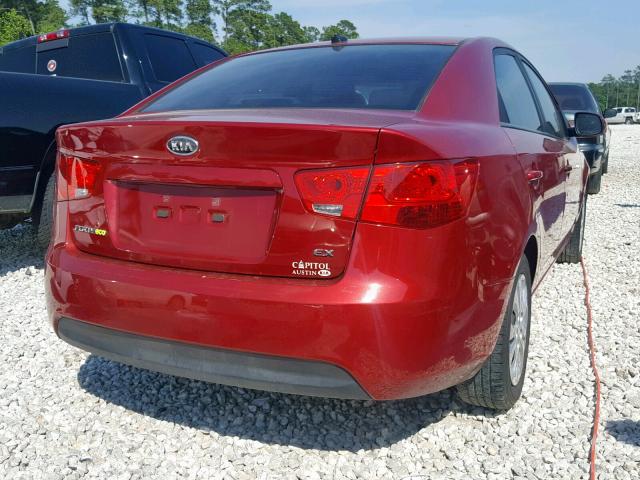 KNAFU4A28C5557488 - 2012 KIA FORTE EX MAROON photo 4