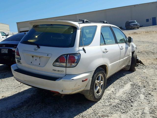 JTJHF10U420271976 - 2002 LEXUS RX 300 WHITE photo 4