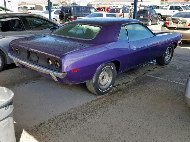 BH23G2B433413 - 1972 PLYMOUTH BARRACUDA PURPLE photo 4