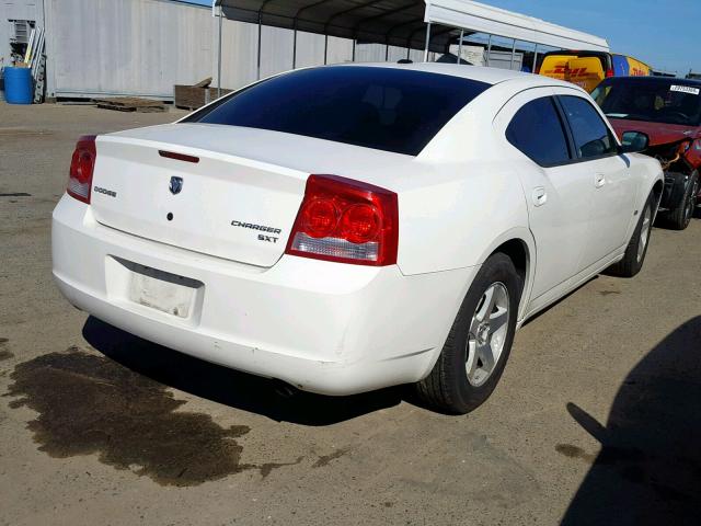 2B3KA33V59H574408 - 2009 DODGE CHARGER SX WHITE photo 4